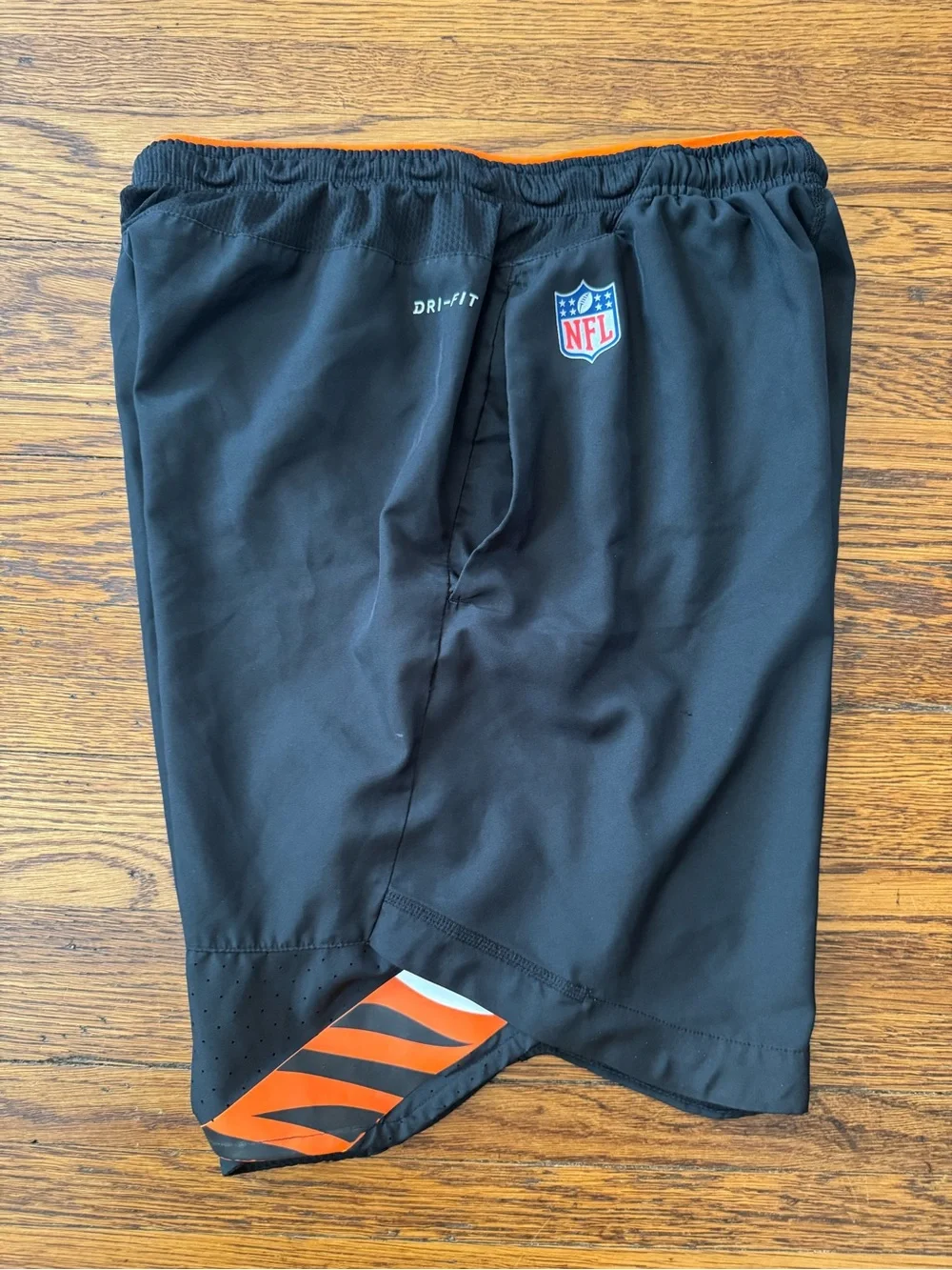 CINCINNATI BENGALS (NFL) NIKE Black and Orange Athletic DRI-FIT Shorts